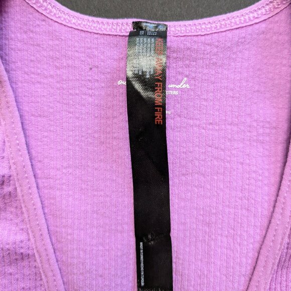 Out From Under Puple Deep V-neckline Top size : SP - Picture 3 of 4